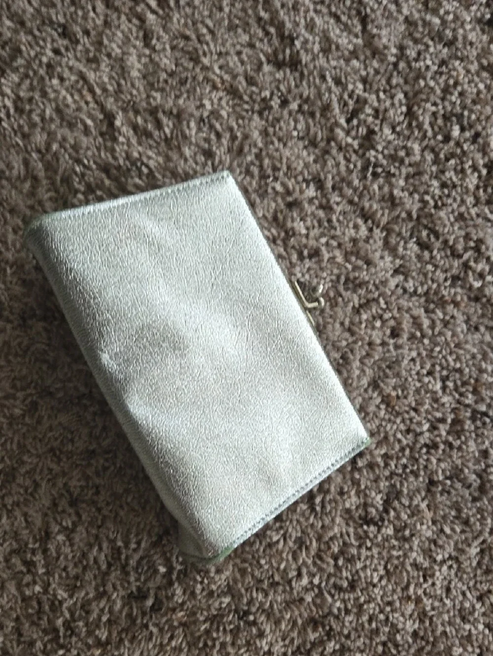 Silver Metallic Kiss-Lock Clutch Purse